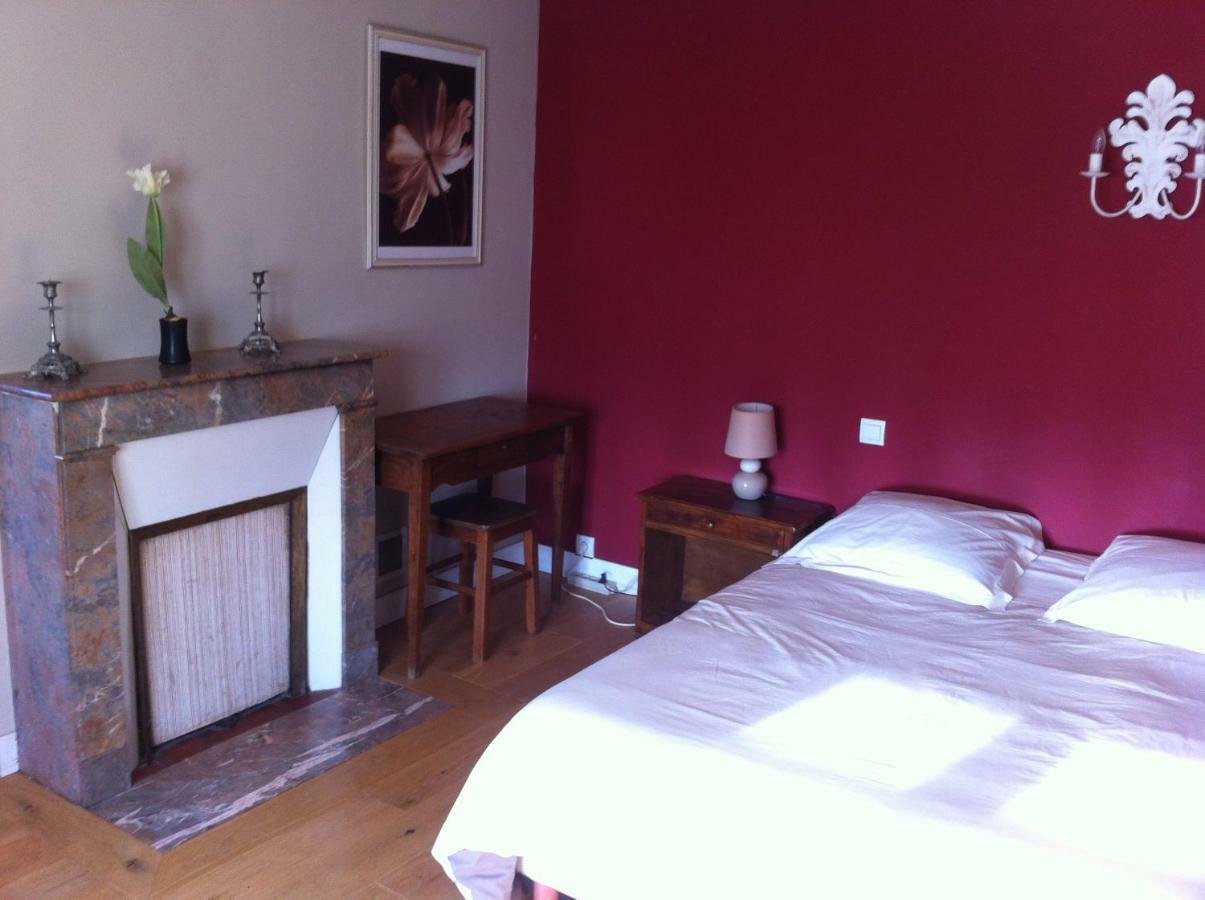 La Ferme Des Vignes Bed & Breakfast Hotot-en-Auge ภายนอก รูปภาพ