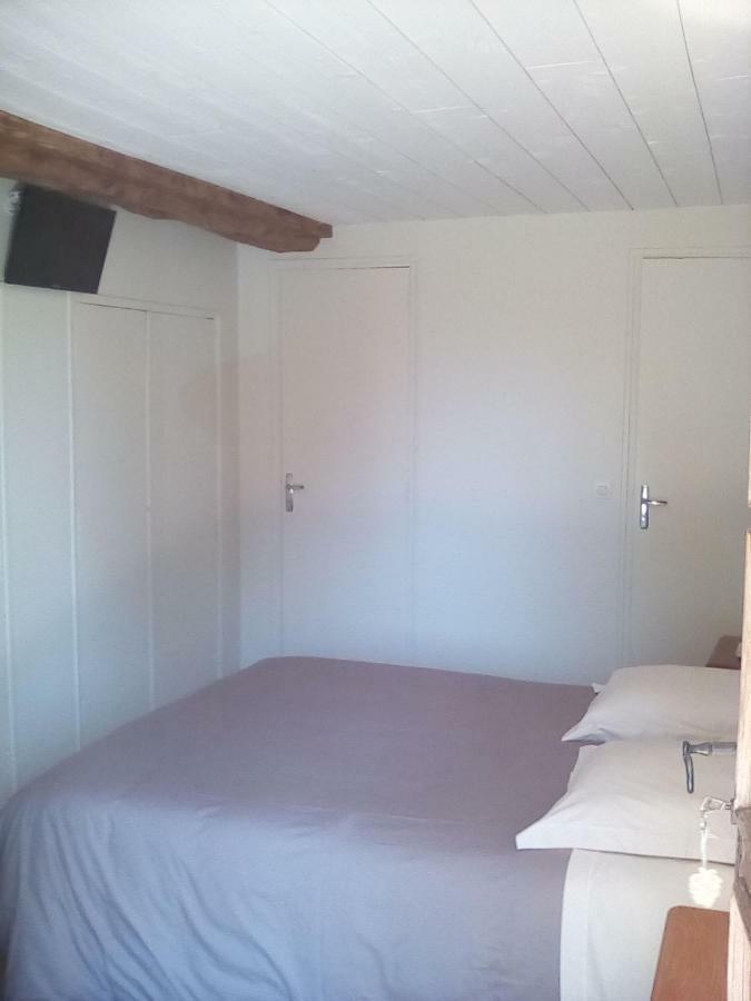 La Ferme Des Vignes Bed & Breakfast Hotot-en-Auge ภายนอก รูปภาพ