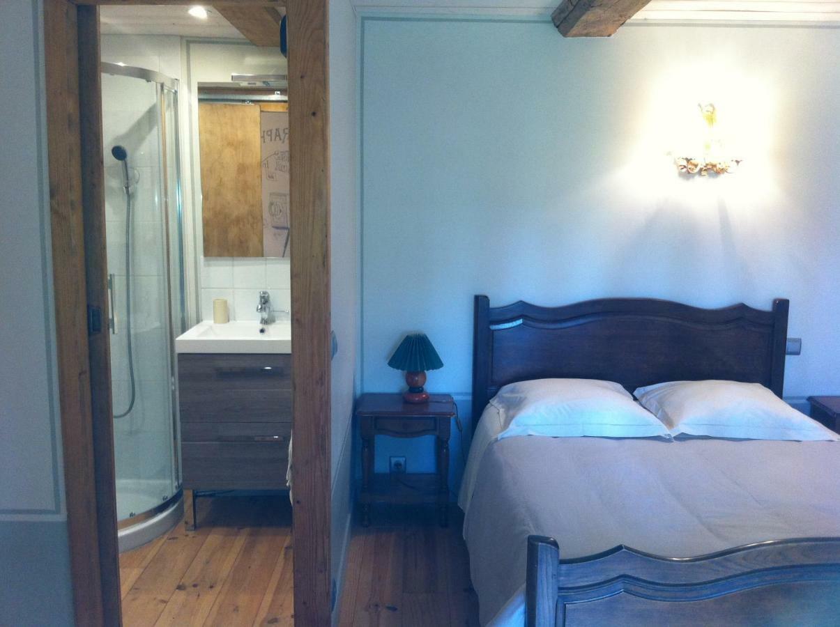 La Ferme Des Vignes Bed & Breakfast Hotot-en-Auge ภายนอก รูปภาพ