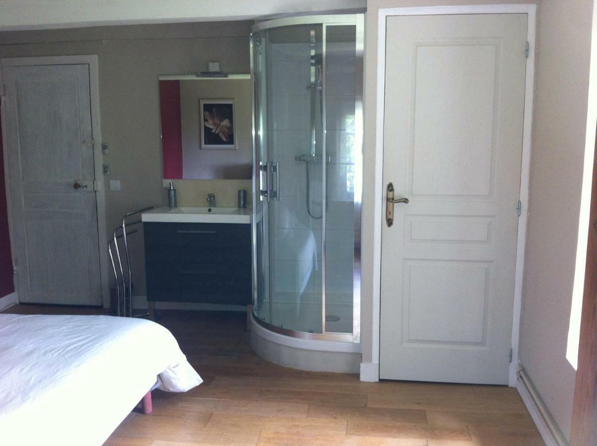 La Ferme Des Vignes Bed & Breakfast Hotot-en-Auge ภายนอก รูปภาพ